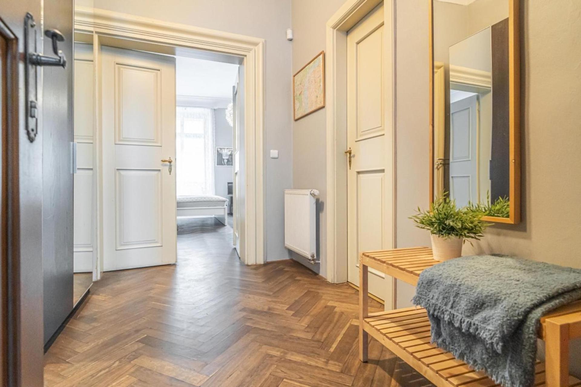 Cozy Mala Strana In Apartment *